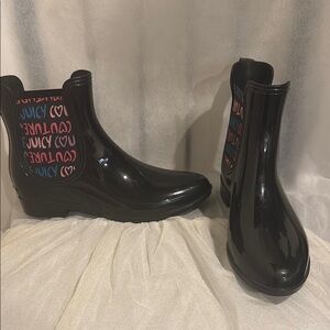 Juicy Couture Black Ankle Rain Boots size 8